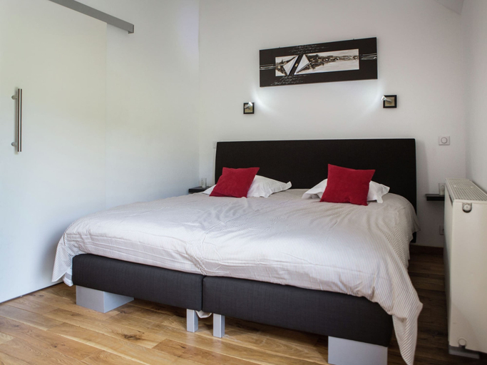 Bedroom 2, Well Kept House with Fireplace near Forest, Luxembourg