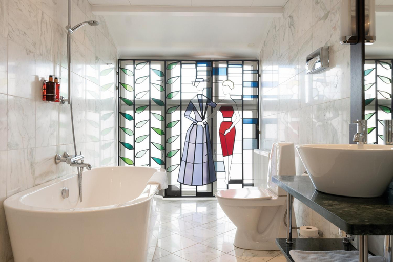 Bathroom 4, Elite Hotel Knaust, Sundsvall