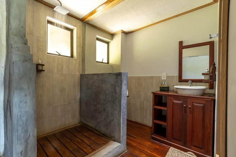 Bathroom 3, Chobe Mopani Forest Lodge & Camp site, Chobe