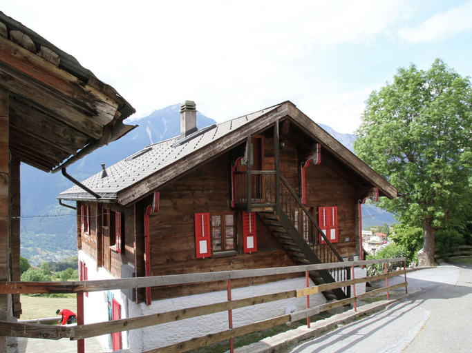 Exterior & Views 2, Boutique Apartment in Valais with Balcony, Leuk