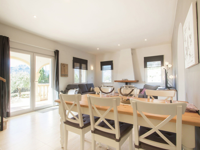 Dining 3, Holiday Home in Alcalali With Private Pool, Alicante