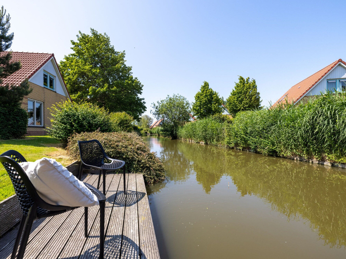 Exterior 5, Detached Holiday Home With Garden Near Hoorn, Andijk