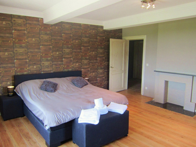 Bedroom 2, Luxury Castle, Basse-bodeux, Liège