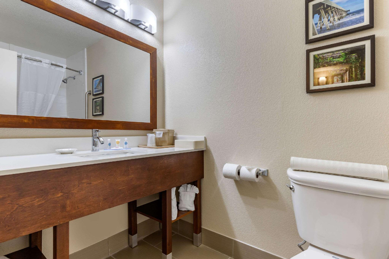 Bathroom 4
