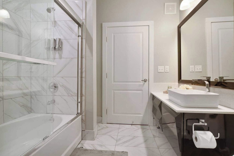 Bathroom 3, Luxurious Downtown Condo, East Baton Rouge