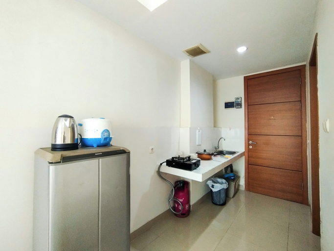 Others 3, Stylish Studio At Apartment Beverly Dago, Bandung