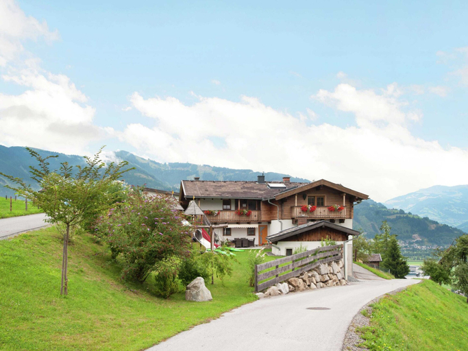 Others 5, Apartment in Kaprun Near the ski Area, Zell am See