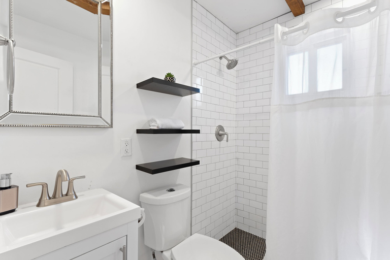 Bathroom 3, Cottage with BBQ & Hot Tub, Maricopa
