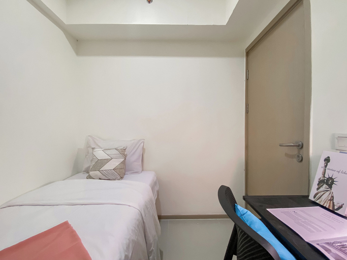 Bedroom 5, Warm And Homey 2Br At Meikarta Apartment, Cikarang
