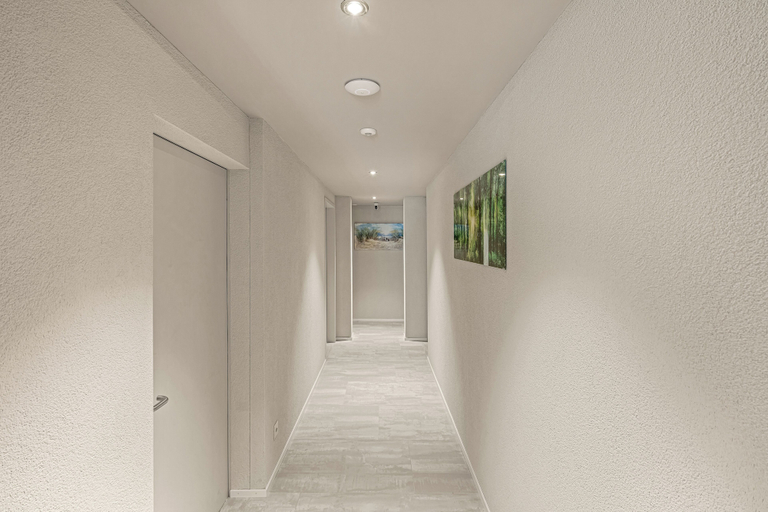 Others 5, Hotel Rütli am Bahnhof Rüti ZH, Hinwil