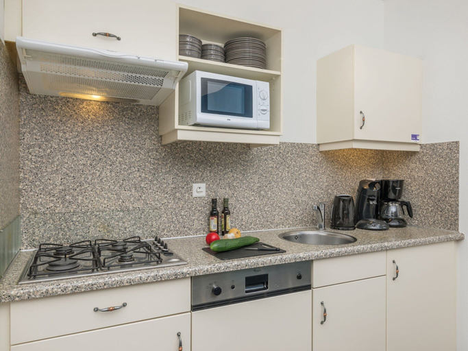 Private kitchen 5, House in Volendam near Marina, Edam-Volendam