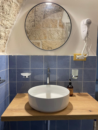 Bathroom 2, Lamanna HOUSE, Bari