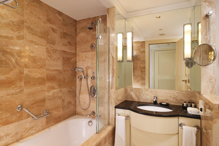 Bathroom 4, Sheraton Grand Warsaw, Warsaw