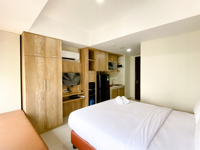 Bedroom 4, Studio Nice and Homey Studio at Pollux Chadstone Apartment By Travelio, Cikarang