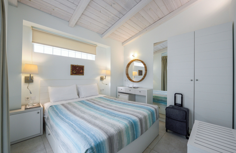 Bedroom 3, Elpiniki Luxury Apartments, Central Macedonia