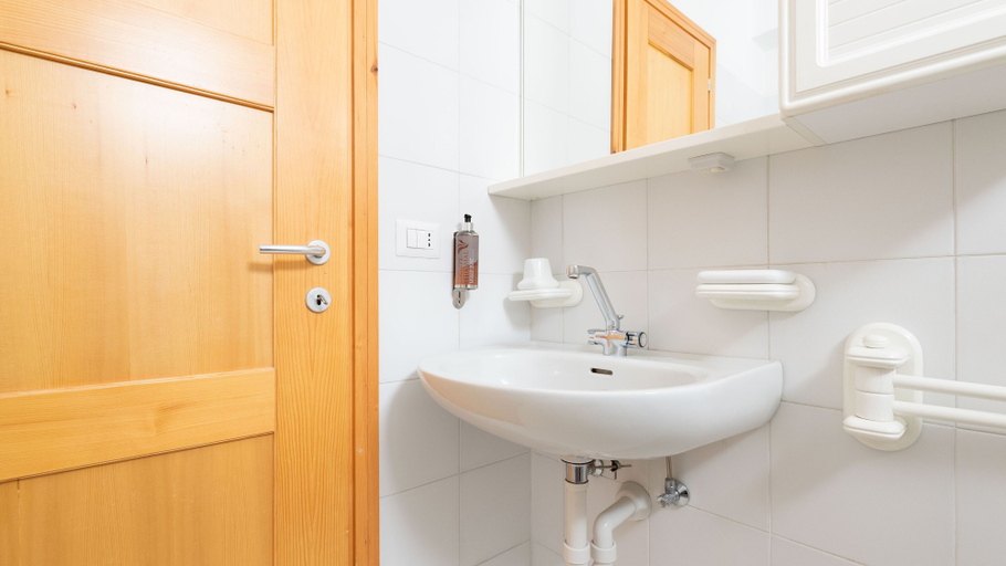Bathroom 4, Italianway - Bruni 2, Sondrio
