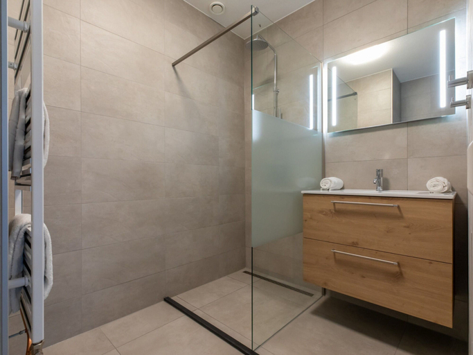 Bathroom 2, Apartment in Zoutelande Near Sunny Beach, Veere