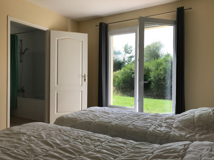 Bedroom 5, Villa in Les Forges Near 27-hole Golf Course, Deux-Sèvres