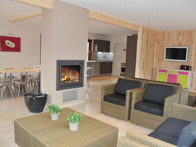 Others 5, Holiday Home in Houyet with Private Sauna, Namur