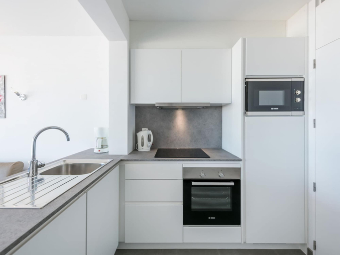 Others 5, Apartment on Sea Wall With Stunning Views, West-Vlaanderen