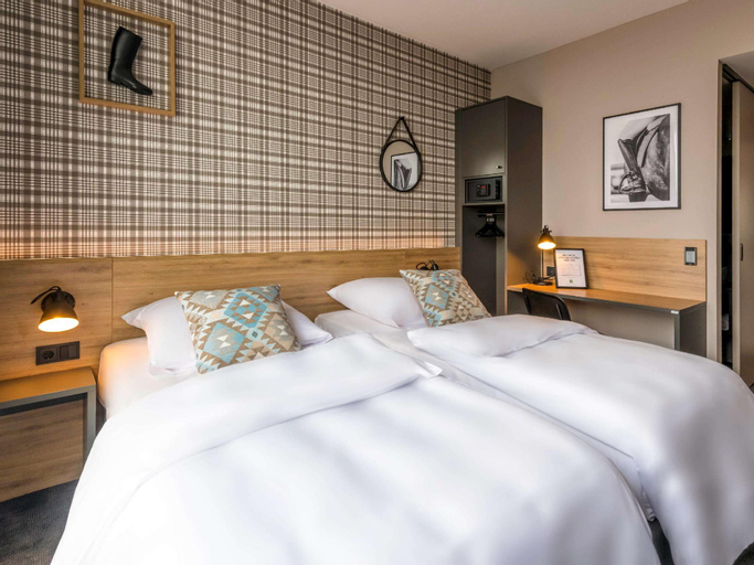 Bedroom 9