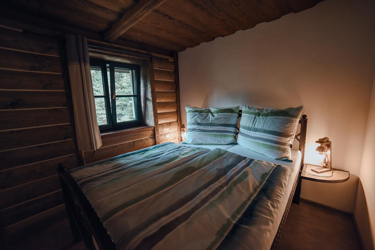 Others 3, Chata pod Obrim hradem, Prachatice