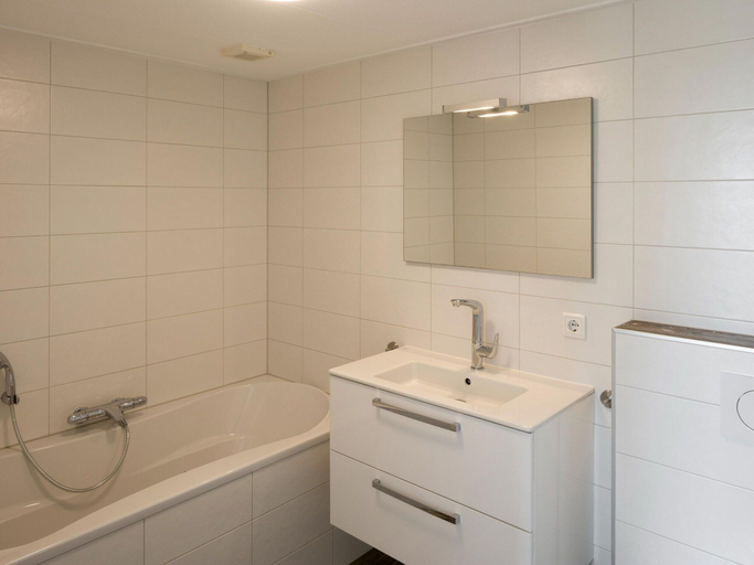 Bathroom 3, Villa in Zeeland With Sauna & Beach Access, Noord-Beveland