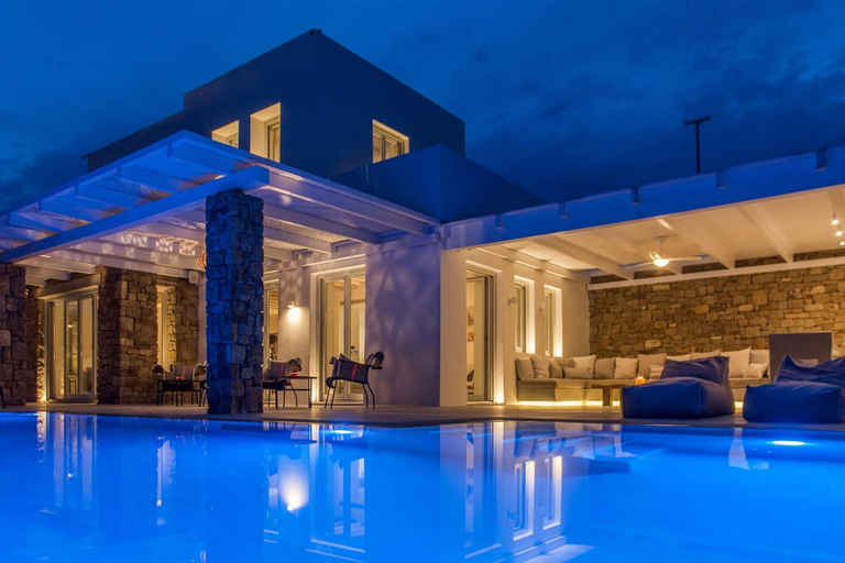 Room 4, Epic Twin Luxurious 14 Bedrooms Villa for 28, South Aegean