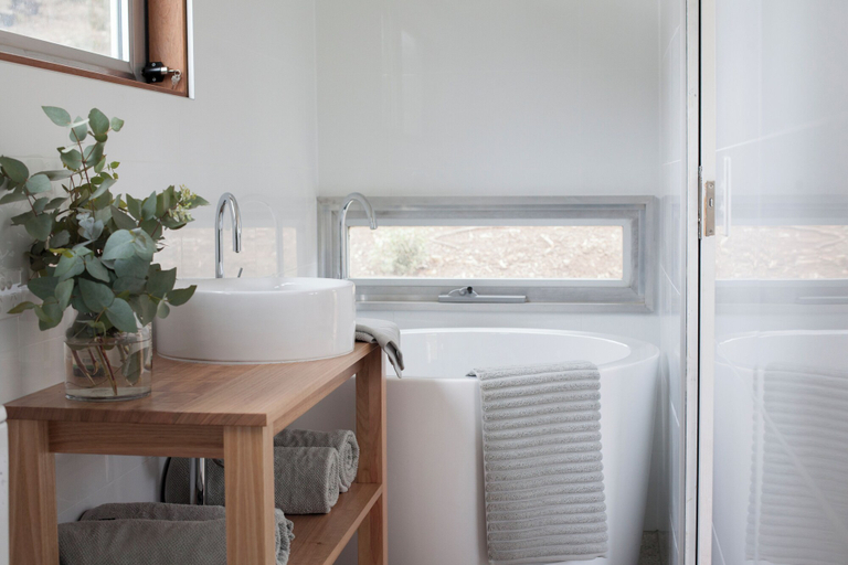 Bathroom 3, The Villas - Barossa, Light