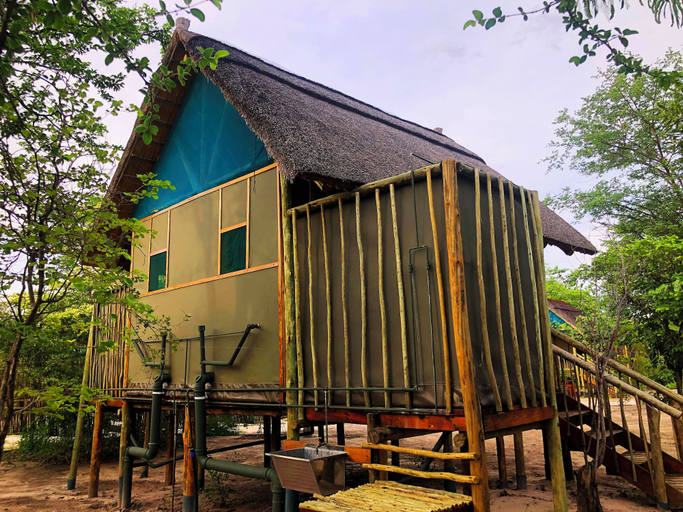 Exterior & Views 2, Chobe Mopani Forest Lodge & Camp site, Chobe