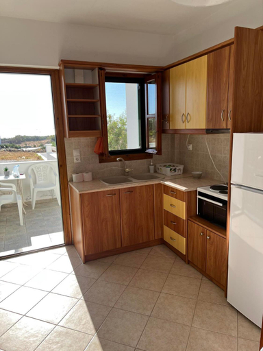 Kitchen 5, Fotis apartments Naxos Plaka, South Aegean