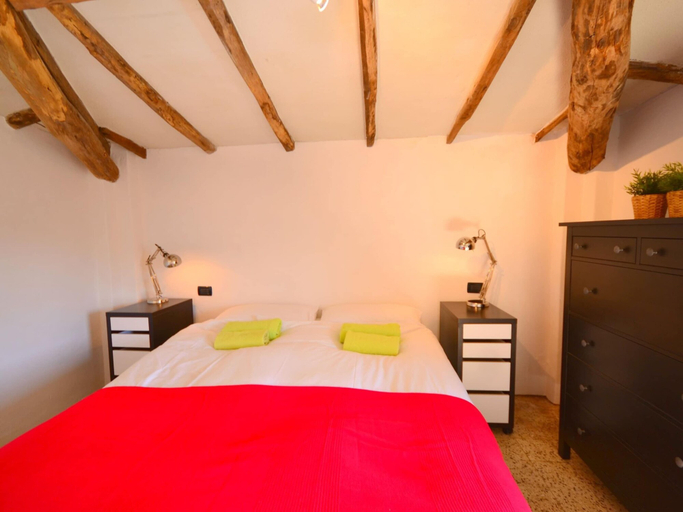 Bedroom 4, Belvilla by OYO Brama Sole, Lucca