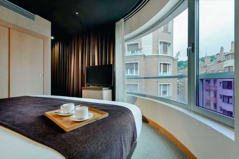 Bedroom 2, Hesperia Bilbao, Vizcaya