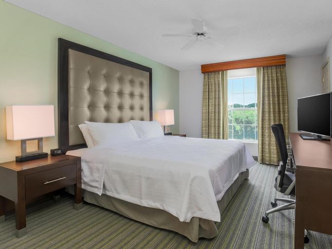 Bedroom 16
