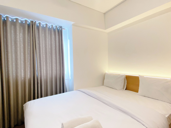 Room 3, Spacious And Homey 2Br With Work Space At Meikarta Apartment, Cikarang