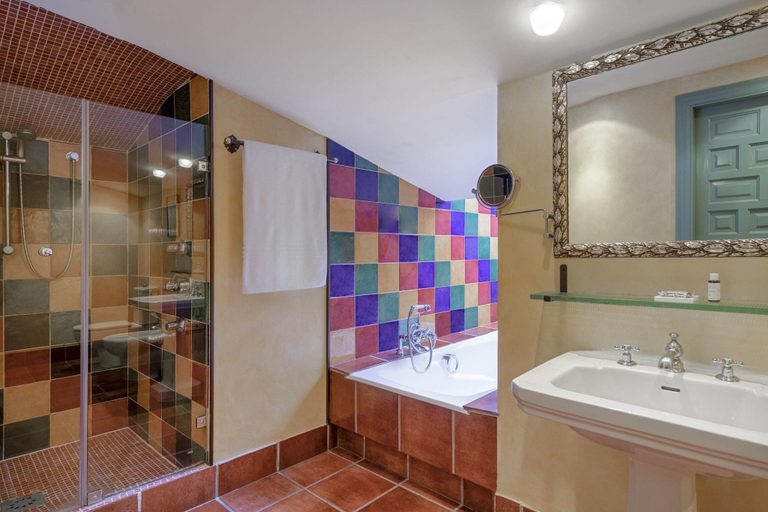 Bathroom 4, AC Ciudad de Toledo, Toledo