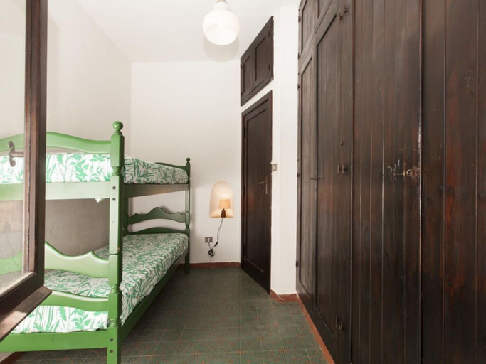 Room 3, Villa Marianna Comfortable Holiday Residence, Cagliari
