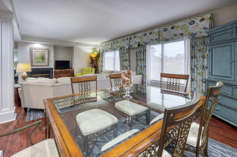 Dining Room 3