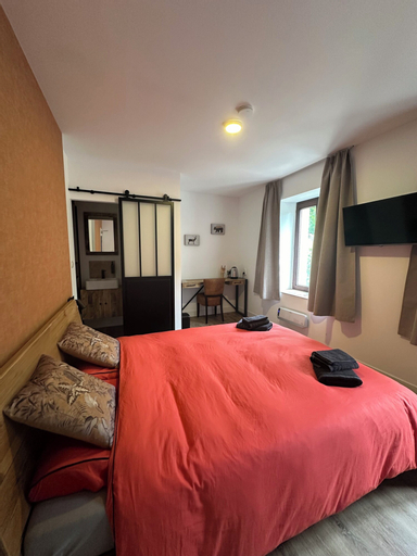 Bedroom 12