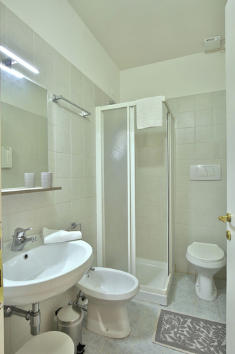Bathroom 5, MADAMA GUEST HOUSE, Florence