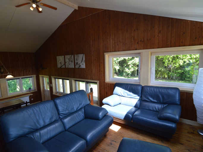 Others 5, Welcoming Cottage in Hatrival With Terrace, Luxembourg