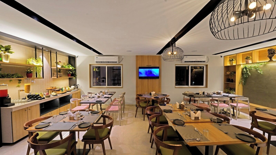 Food & Drinks 5, Click Hotel Biz - Bangalore Airport, Bangalore