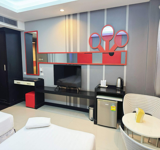 Others 5, Capital O 75514 Vasidtee City Hotel, Muang Suphanburi