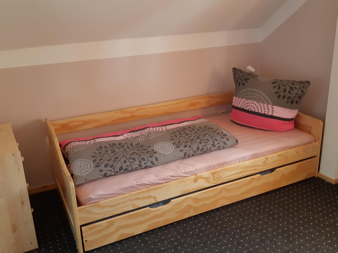 Room 3, Great Holiday Home With Terrace Near Saxon, Sächsische Schweiz-Osterzgebirge