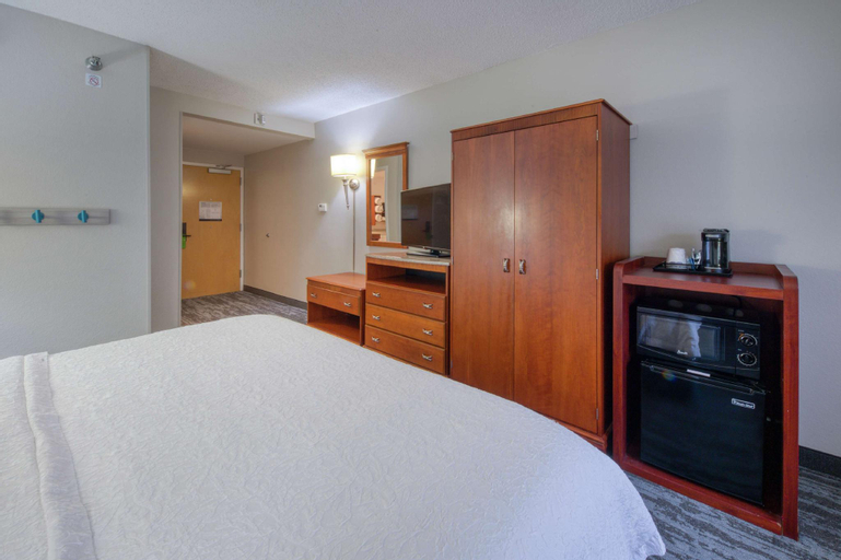 Bedroom 18