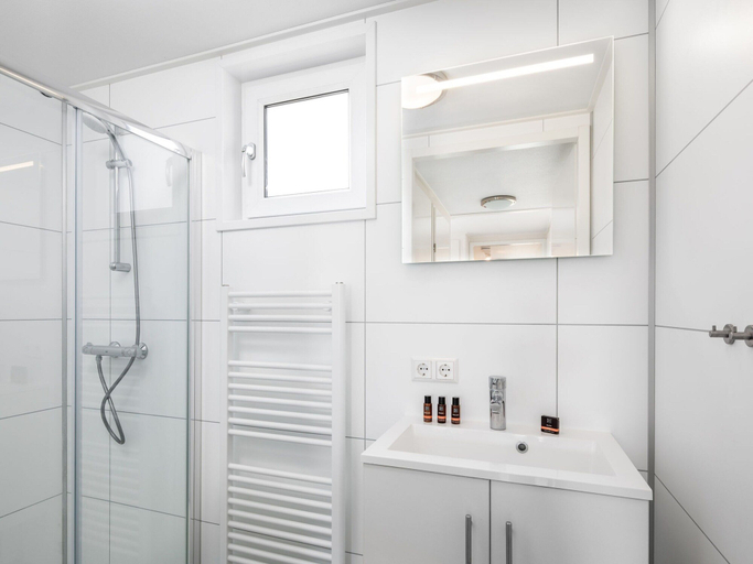 Bathroom 3, Villa Near Dutch Beach, Sluis