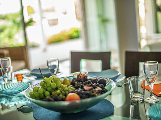 Food & Drinks 5, Spacious Detached Villa with Pool near Pula with sea View, Ližnjan