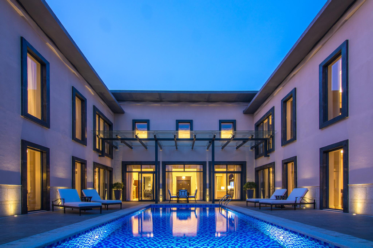 Swimming Pool 3