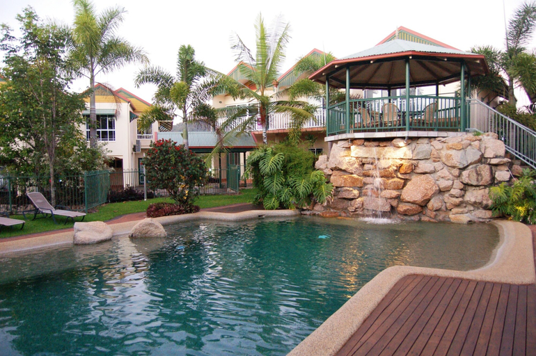 Sport & Beauty, Tinaroo Lake Resort, Atherton