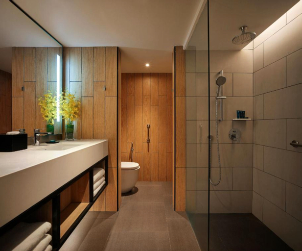 Bathroom 15